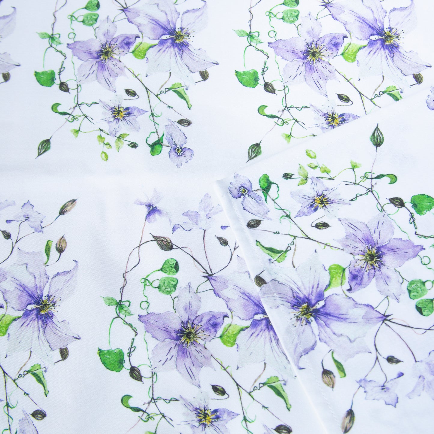 Oblong Tablecloth in Dancing Clematis Design