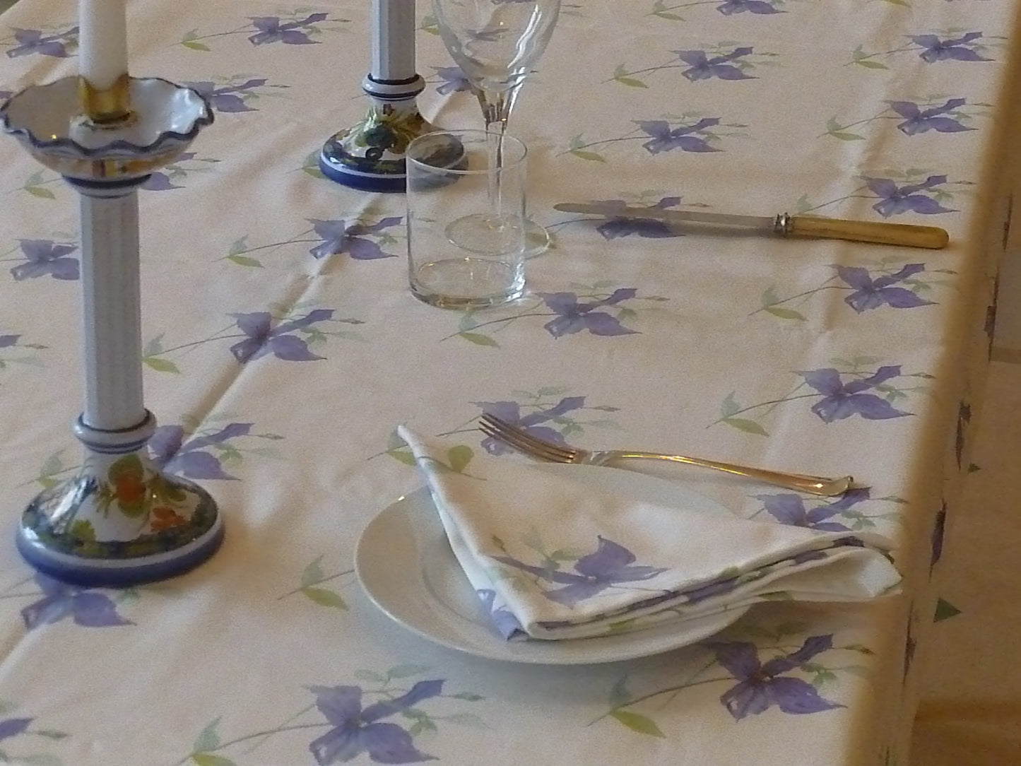 Oblong Tablecloth in Clematis Fabric