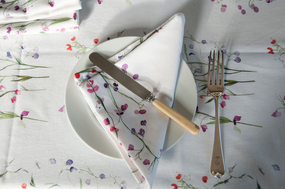 Oblong Tablecloth in Sweet Pea design